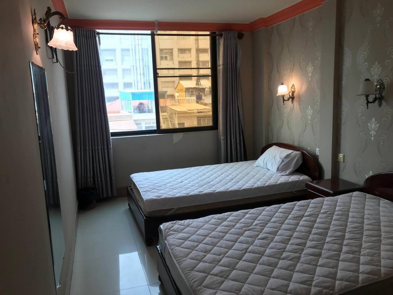 Rs Galaxy Hotel Phnom Penh Esterno foto
